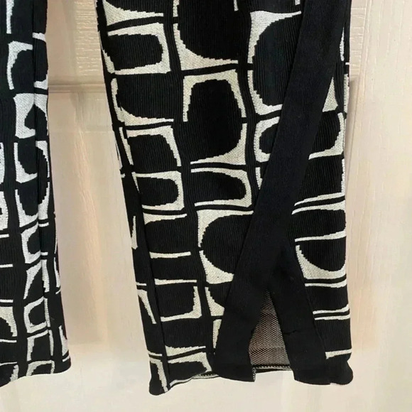 Ozai N Ku Black White Geometric Cropped Pants - Picture 4 of 8